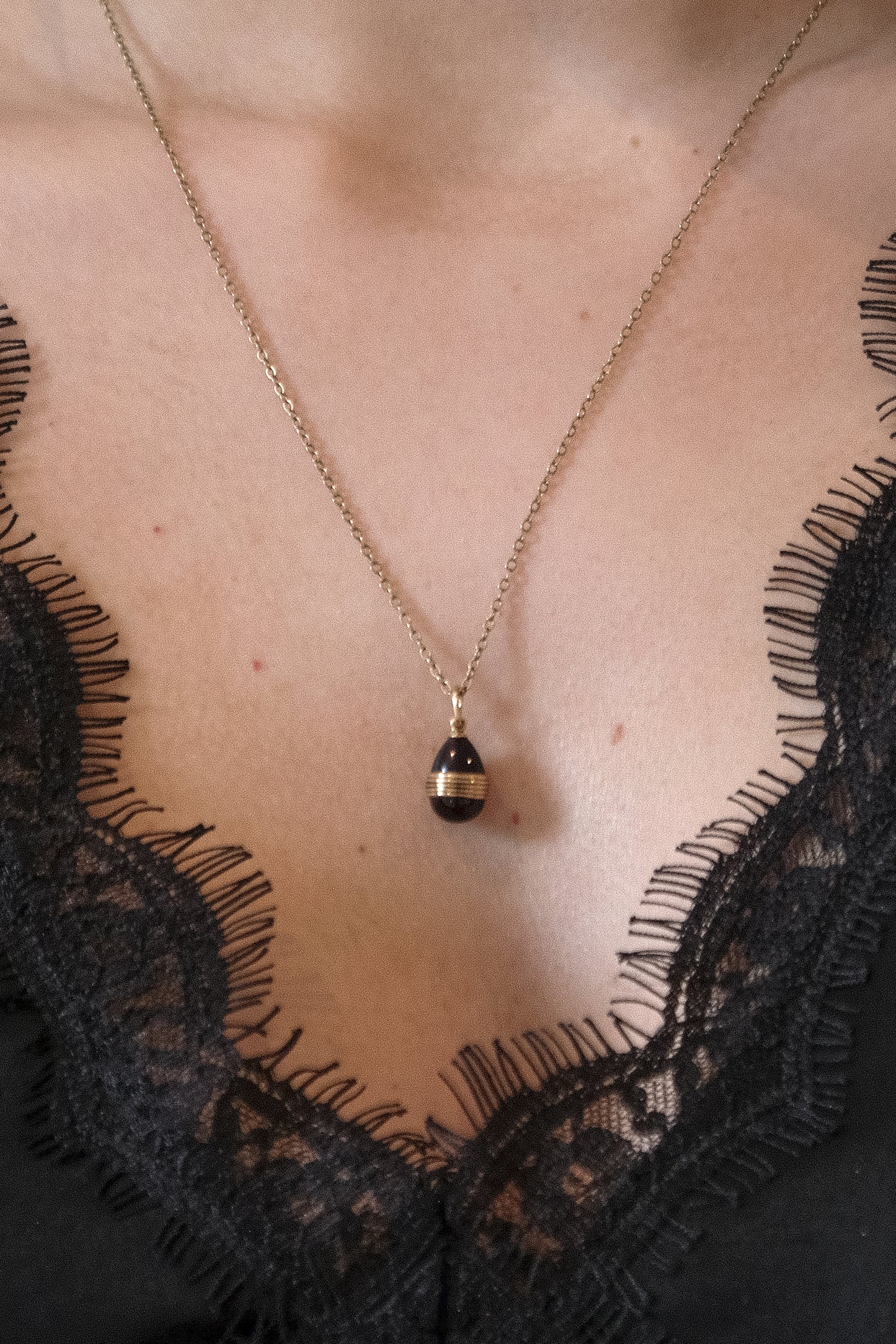 Russian 56 Zolotnik Garnet Egg Pendant, c.1880–1900